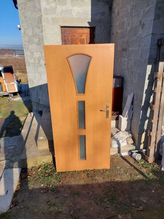 Двері (Для офісу або міжкімнатні)