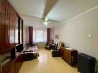 Продается двухкомнатная квартира на ЮТЗ. Раздельные комнаты.