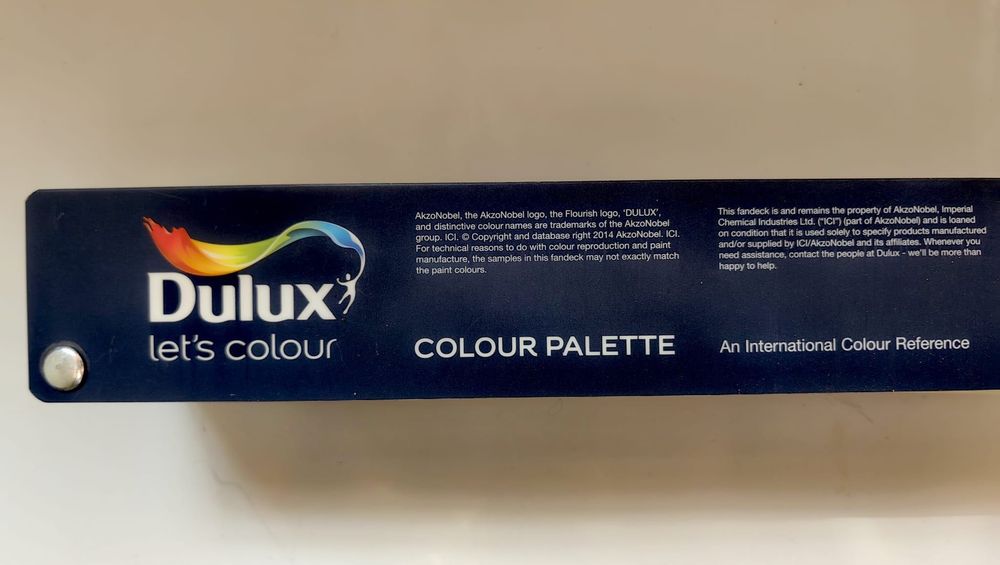 Nowy wzornik Dulux paleta farby Alzo Nobel