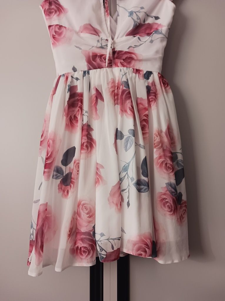 Sukienka w róże Forti rozm. 34 / XS