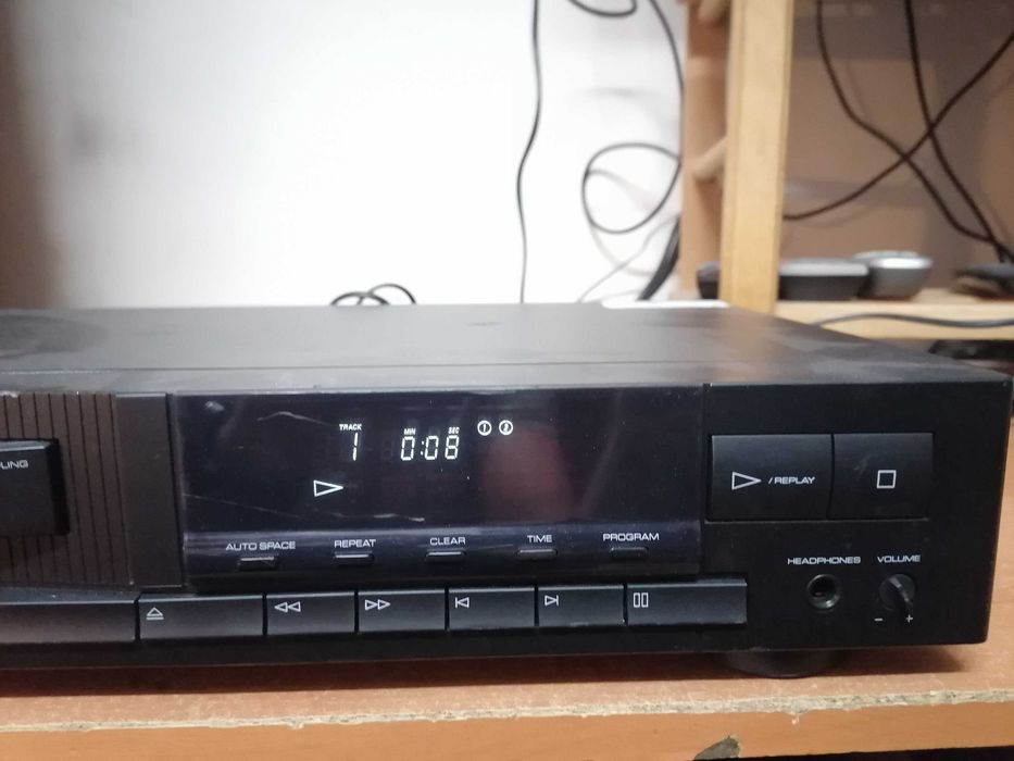 Odtwarzacz CD Grundig CD 435