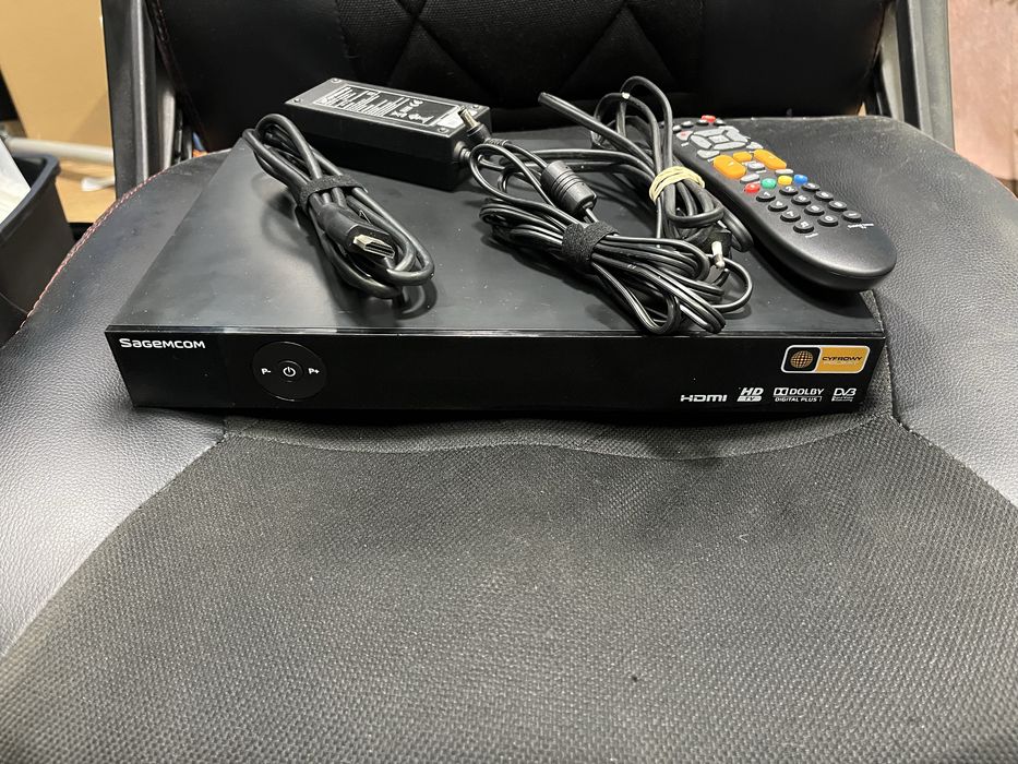 Dekoder Sagemcom ESI88 320GB E2 OpenPLi Oscam jak nBox