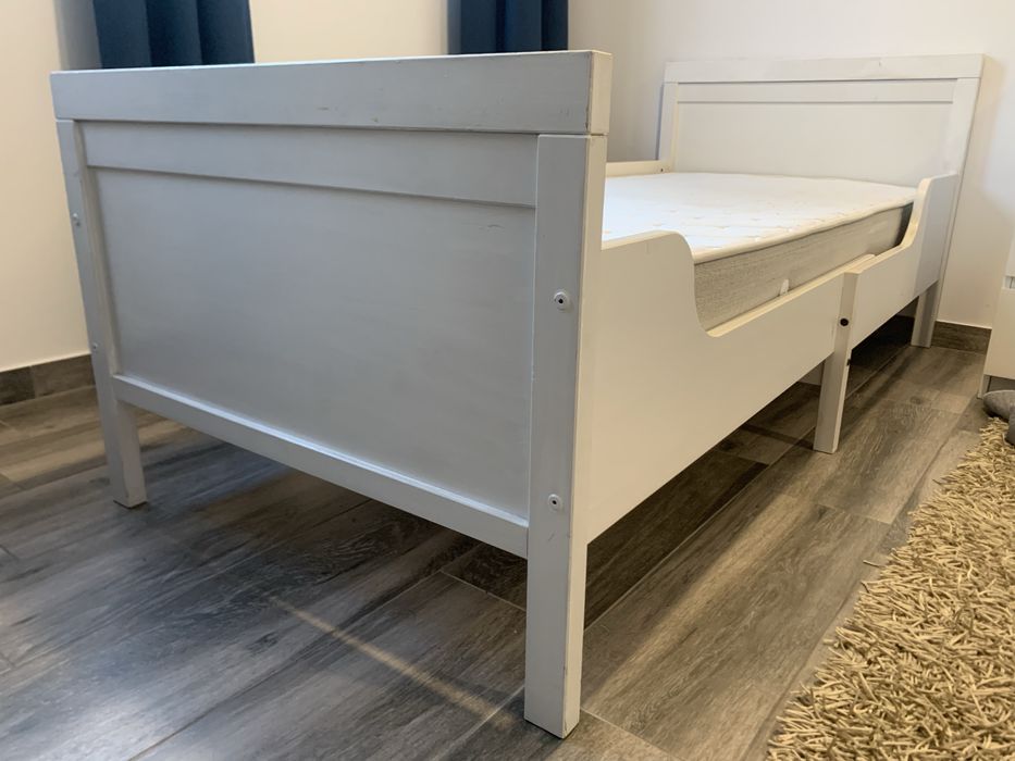 Cama de solteiro com colchão e estrado incluido