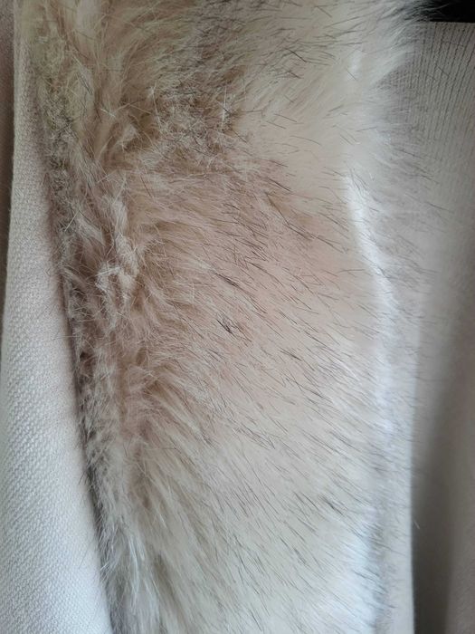 Capa Malha Bege com Pêlo