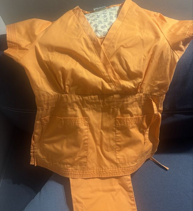 Продам медицинский костюм фирмы Inwhite