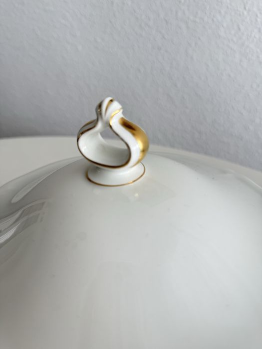 Waza do zupy Rosenthal Banhofselb biało złota Chippendale