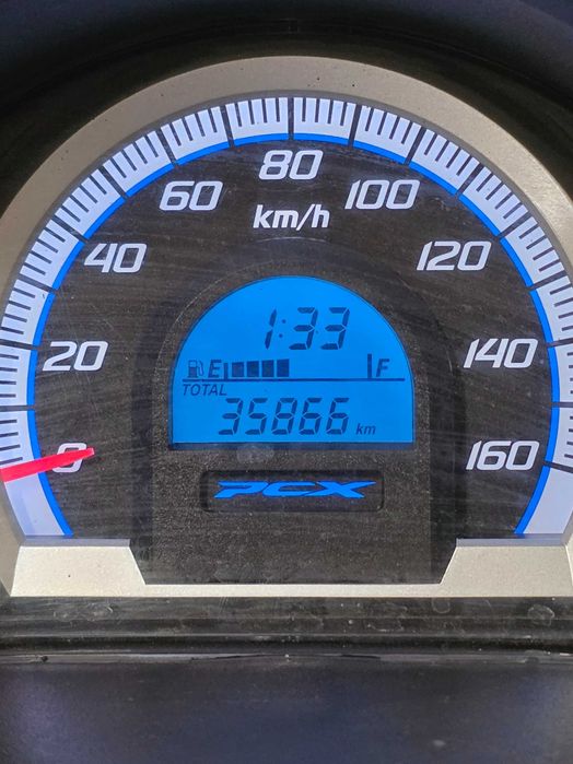 honda pcx 125cc ano 2016 , bem recheada de extras