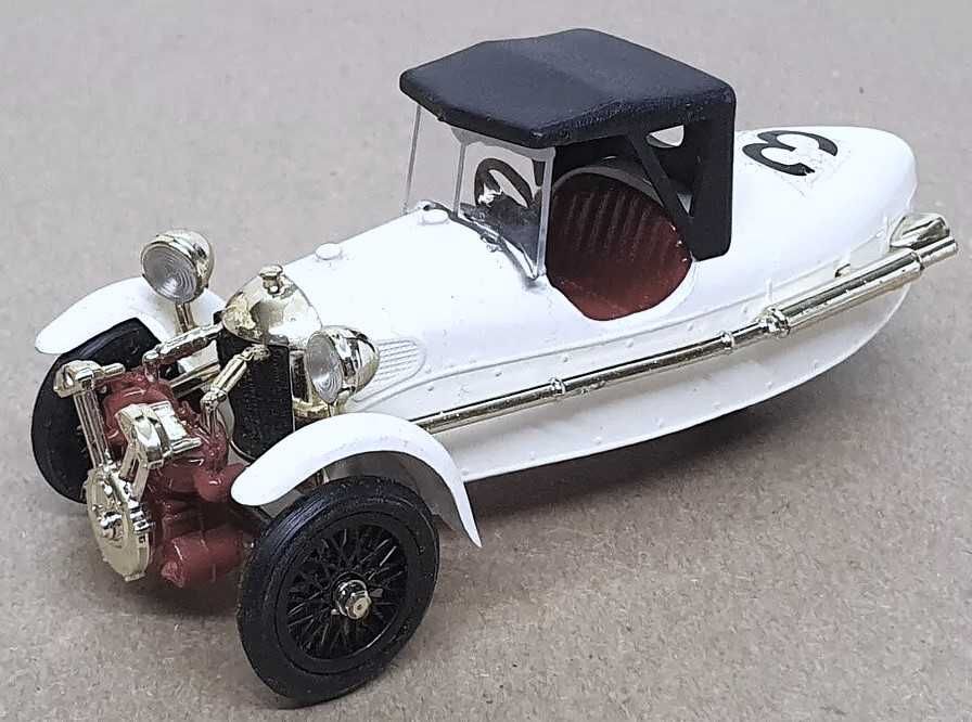 Brumm 1/43 Scale Model Car LE1 - 1933 Morgan Super Sport - white