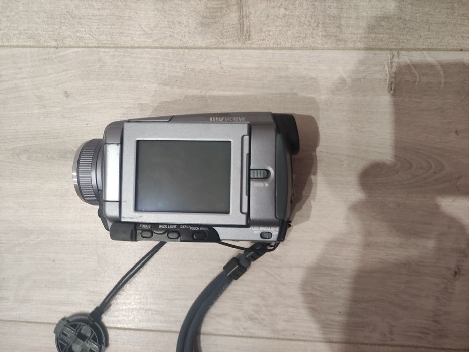Продам видеокамеру Sony DCR - IP45E MicroMV