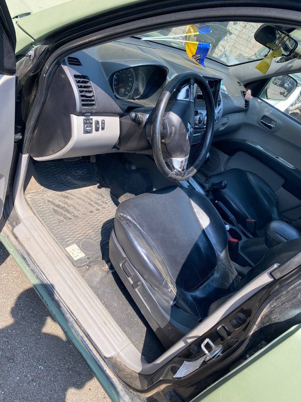 Продам авто Mitsubishi l200