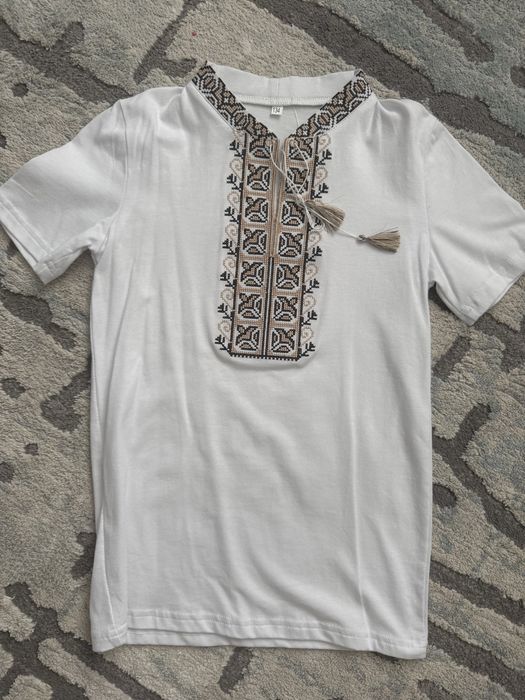 Вишиванка,футболка зріст  134