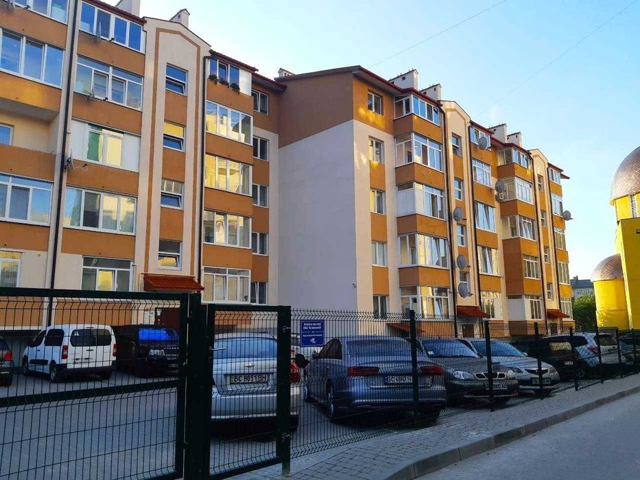 оренда 1 кв нов Колоскова 11 4\5  закрита терит з паркомісц 18000 грн