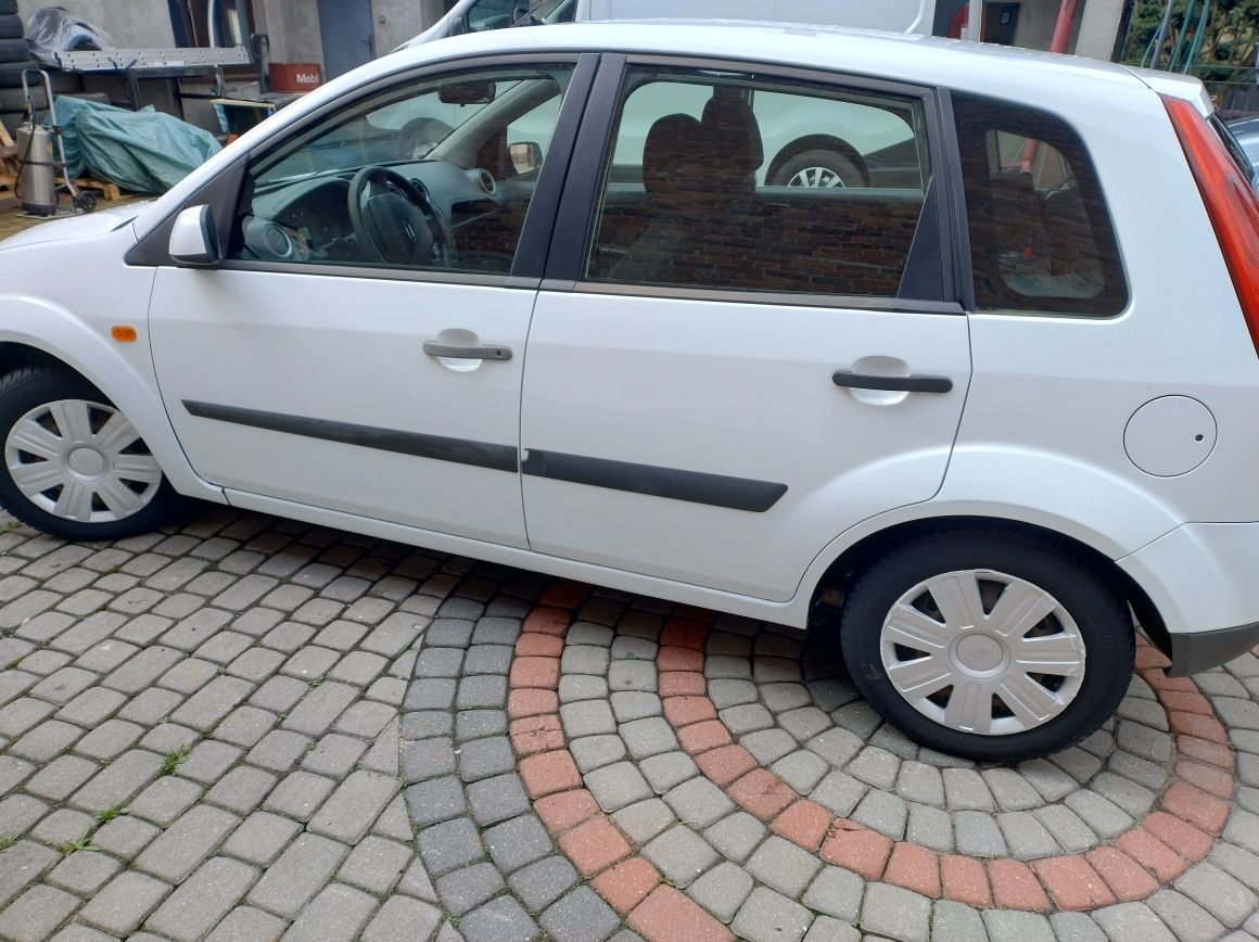 Ford fiesta 1.4tdci 2007r