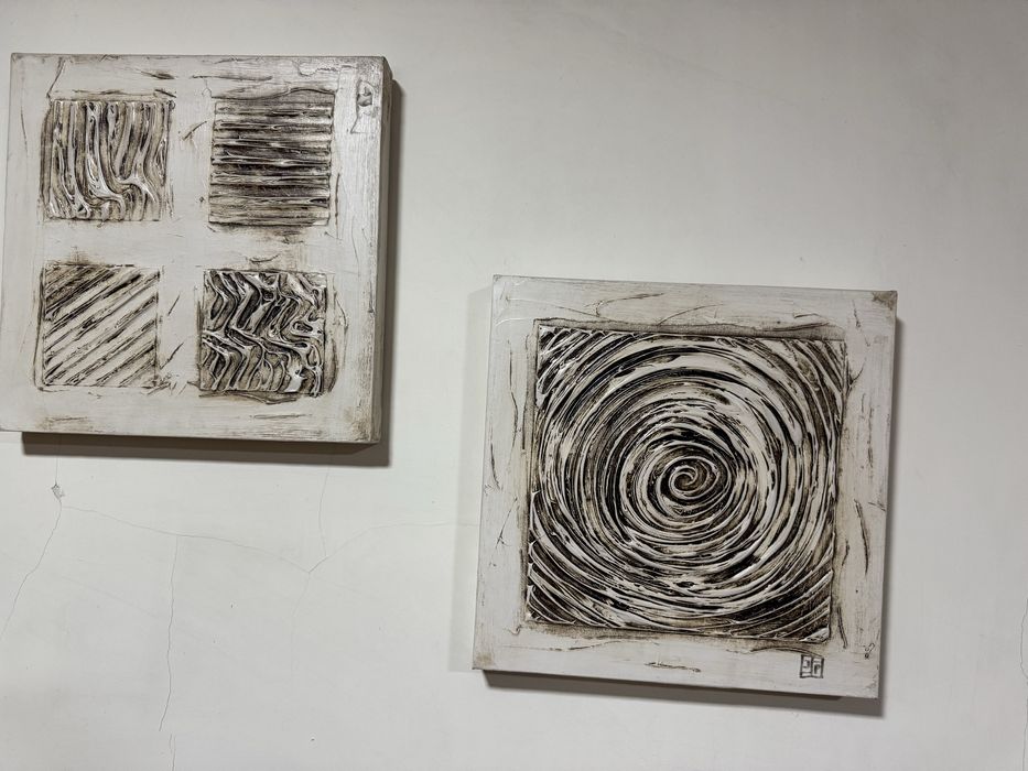 Conjunto de 2 Quadros Assinados