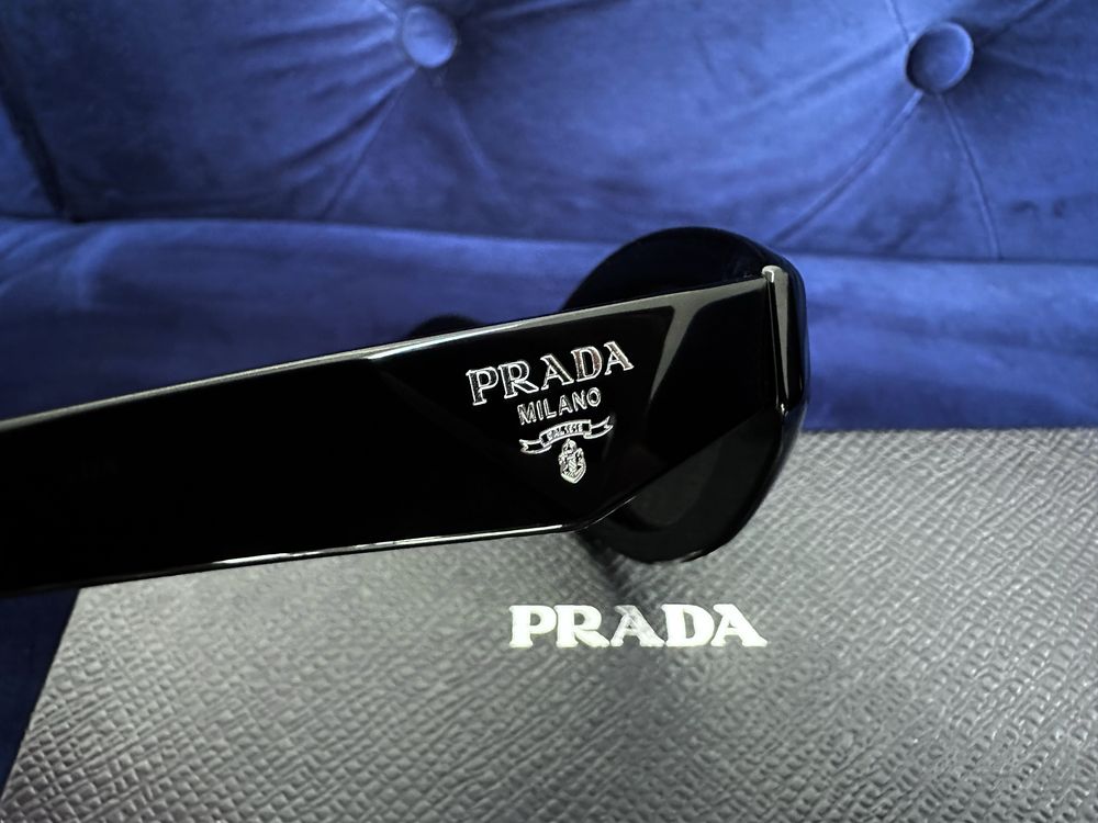 Okulary przeciwsłoneczne Prada