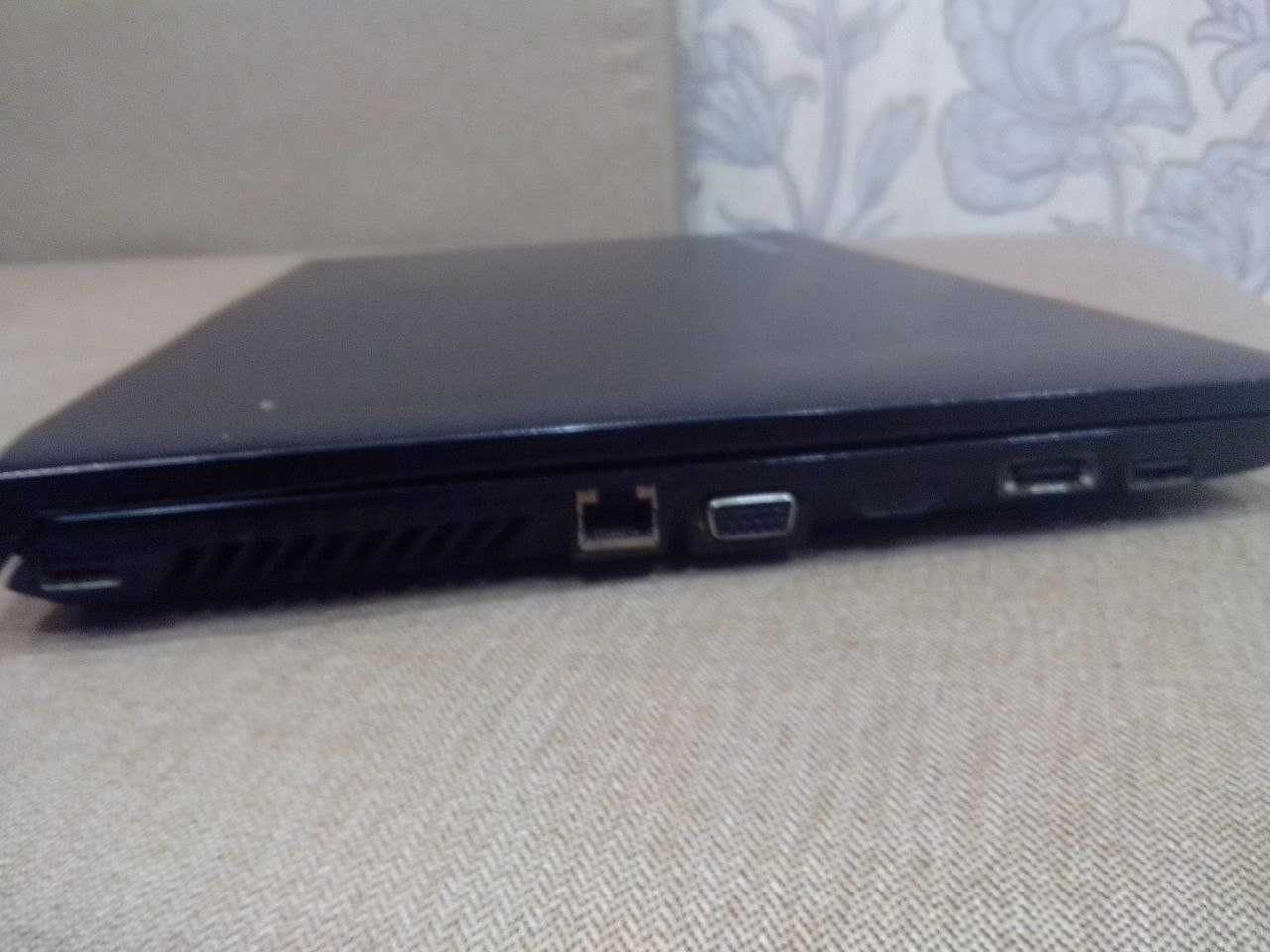 Ноутбук Lenovo b560