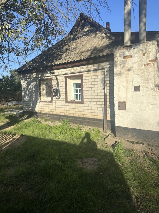 Продам будинок ,  причина продажу виїзжаю за кордон