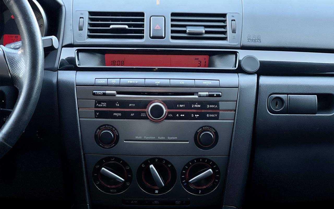 Mazda 3 2007 року