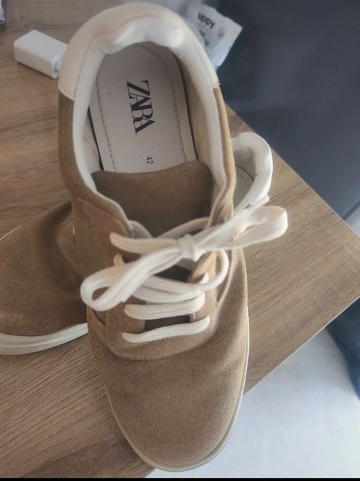 Tênis Zara Bege tamanho 42