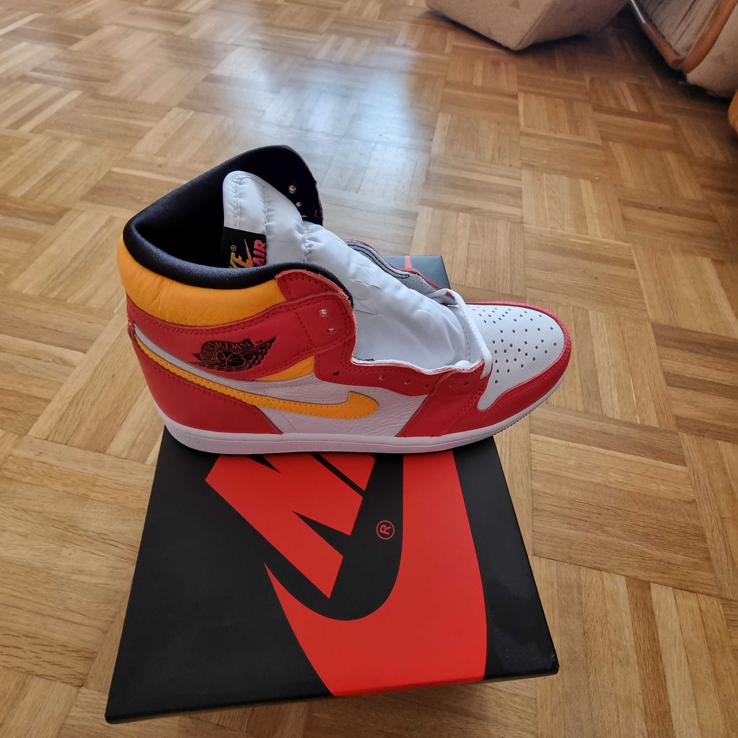 Air Jordan 1 Retro High Og Light Fusion Red