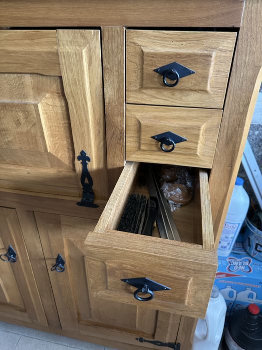 Movel de madeira maciça