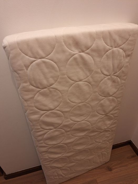 Colchão de berço + estrado