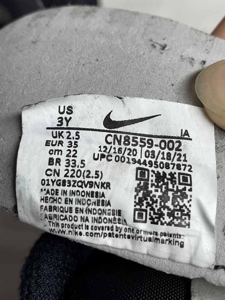 Кросівки Nike 35 р