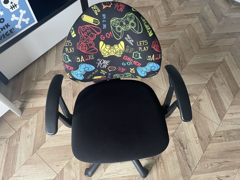 Krzesło obrotowe dla dziecka SMART GAME lub DINO