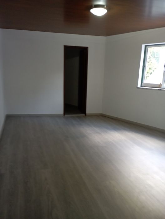 Casa T3+1 para alugar em Ceira
