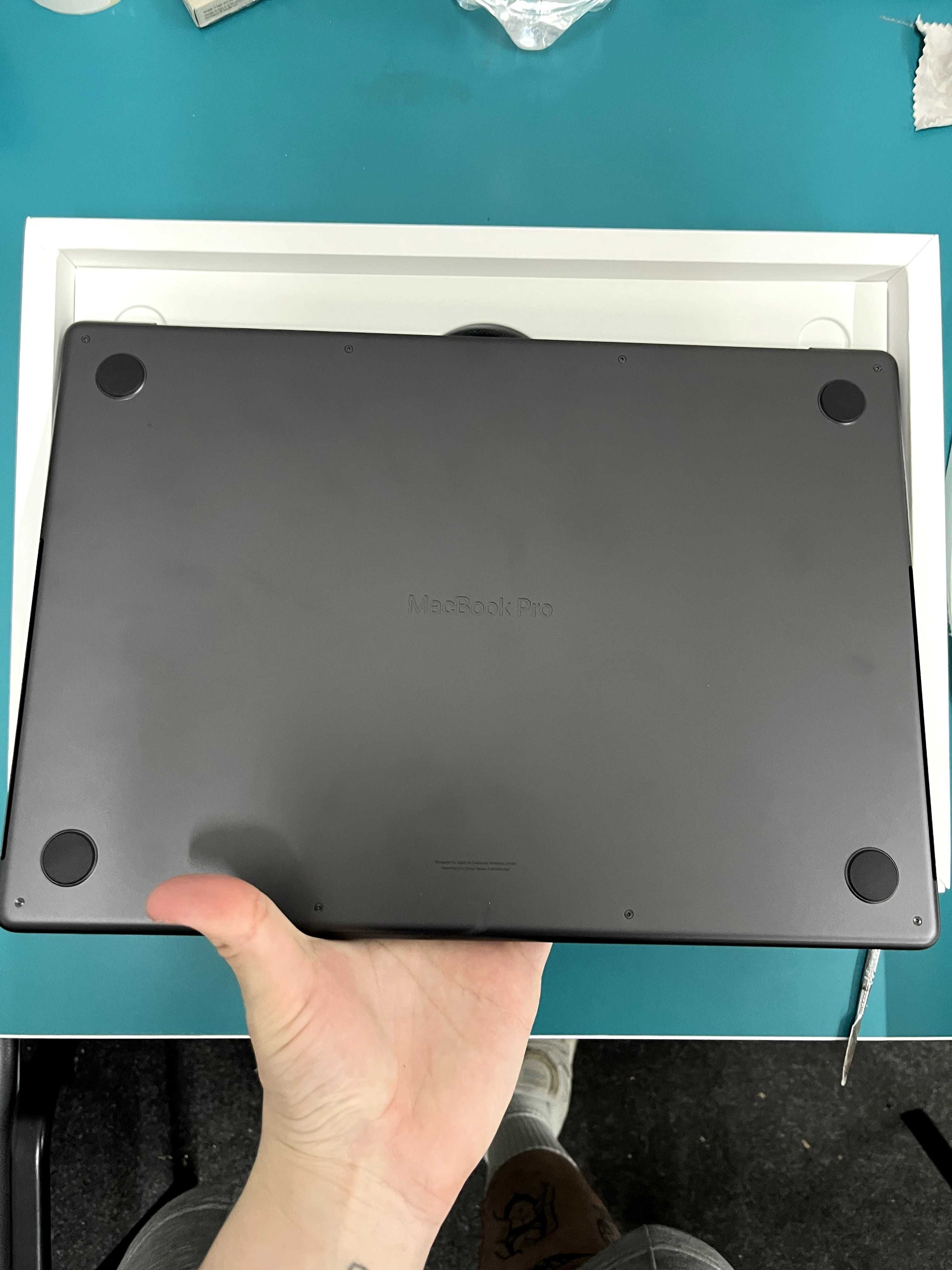 Apple MacBook Pro 16" Space Black M4 Max 36/1TB 14CPU 32GPU (MX303)