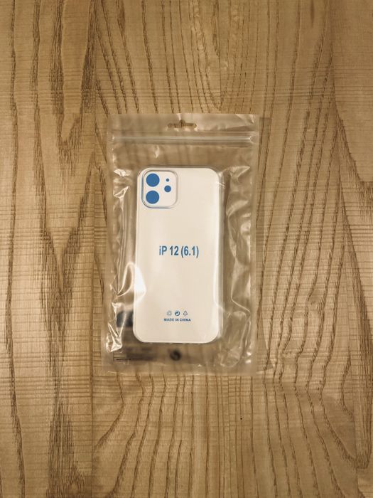 !NEW AND SEALED! Transparent iPhone 12/12 Pro Case.64730304537090120