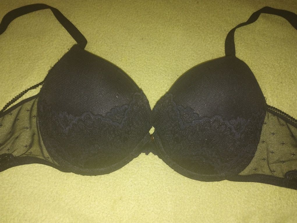 Stanik czarny Gatta 70 E push up  nowy.