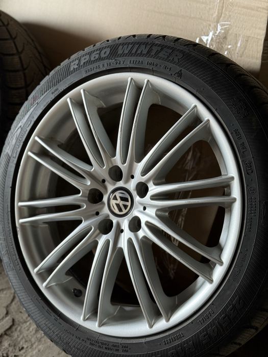 Титанові легкосплавні диски R18 з зимовою гумою