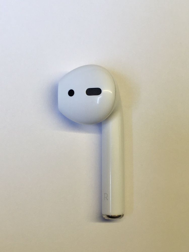 Airpods 2 левый, правый, А2031, А2032