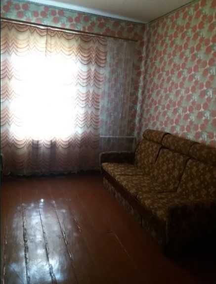 Продам дом в Люботине в центре 112м.кв. рядом ставок,газ,вода!SE