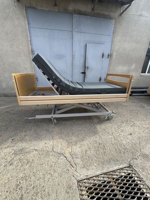 Ліжко медичне електричне