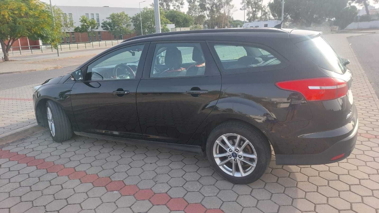 Vende-se um Ford focus em muito bom estado