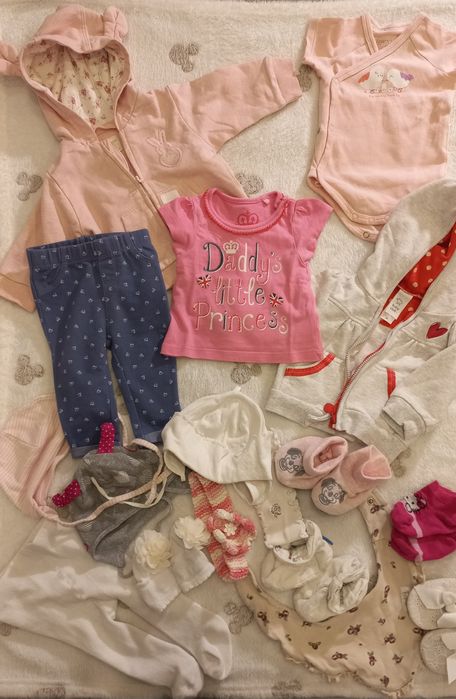 Zestaw ubranek dla dziewczynki 56/62