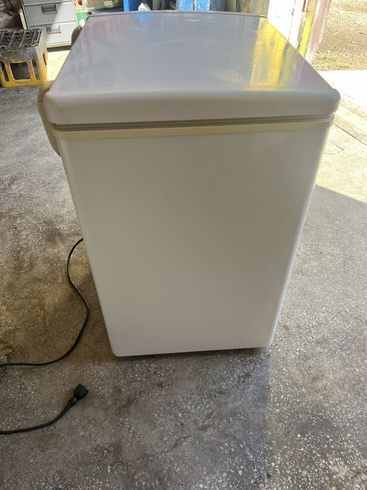 Морозильна камера 100л