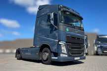 Volvo FH 500  VOLVO FH500 standard, spojlery międzyosiowe