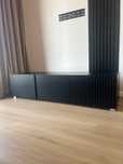 Szafka komoda RTV TV czarna Kolder ryflowana frezowana 150 cm BRW Ikea