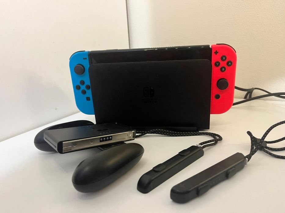 Nintendo Switch OLED + Karta pamięci + Gra + caly zestaw! *JAK NOWE*