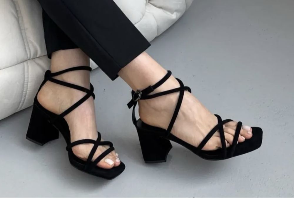 Босоніжки сандалі жіночі