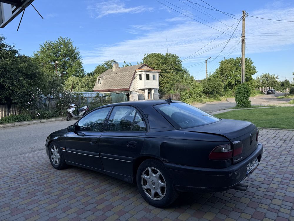 Opel Omega B автомат 2.5
