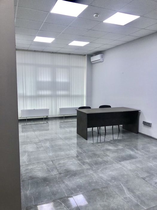 Фасадное стильное помещение в Шампанском пер./ Французский бульвар.