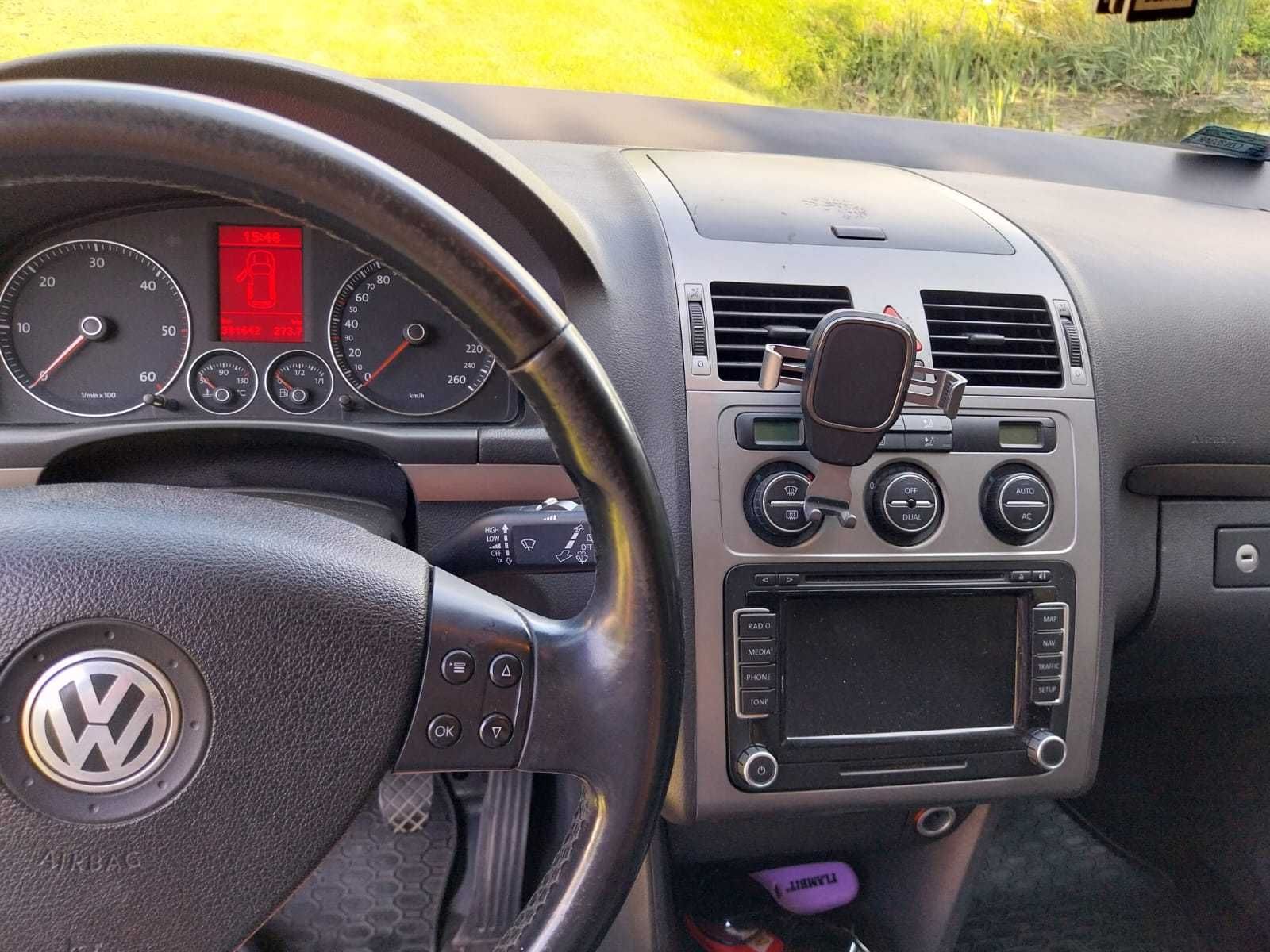 VW Touran Cross TDI