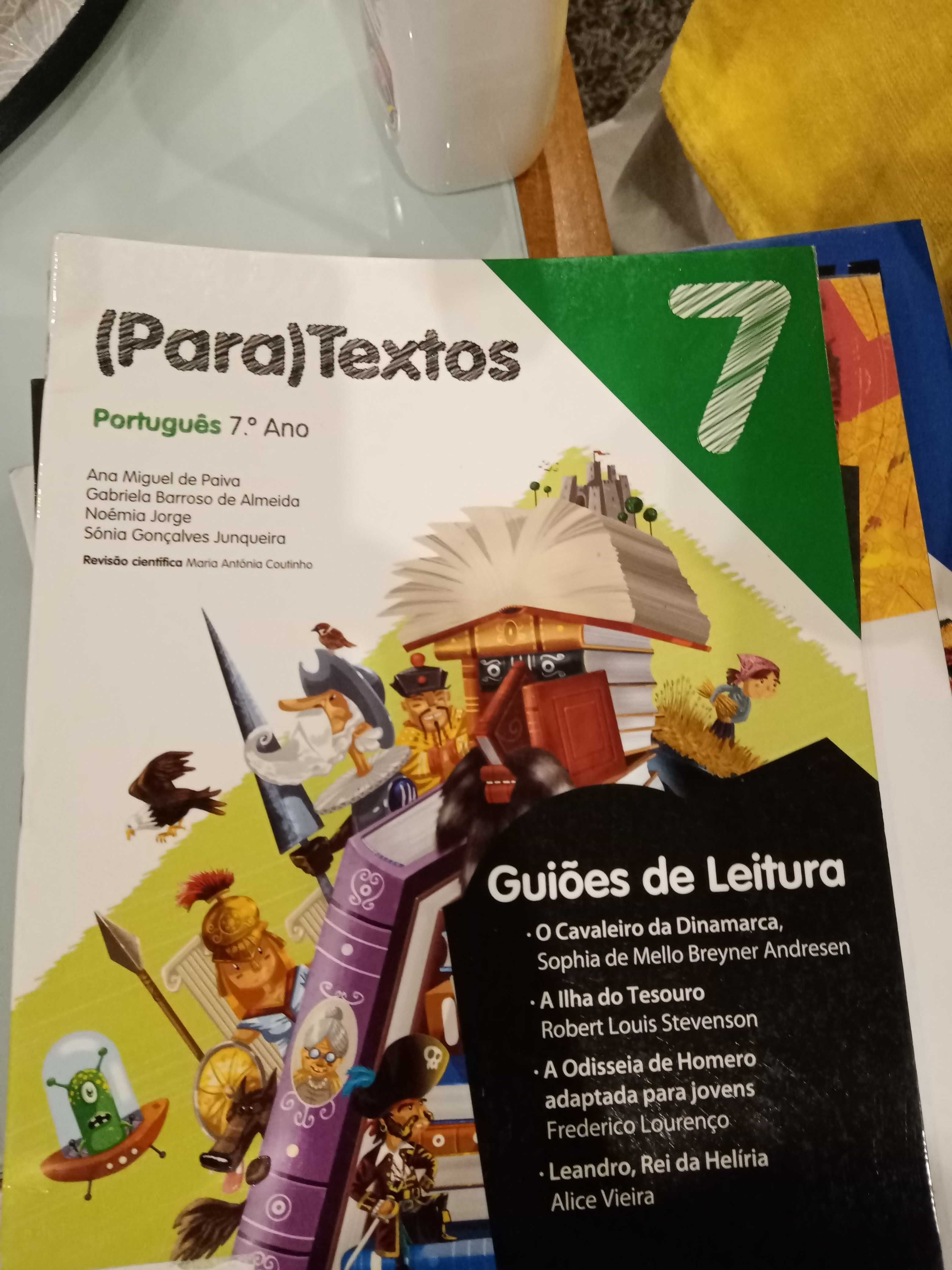 Livros Escolares e Cadernos atividades 7/8/9  ano