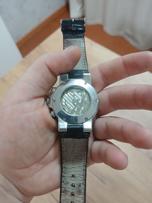 Часы Ulysse Nardin, Langines механика с автоподзаводом.