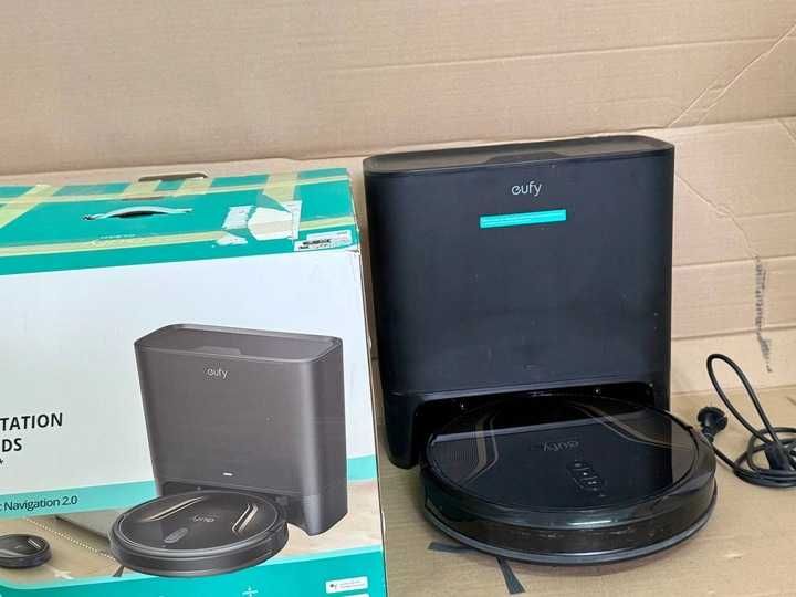 Robot sprzątający Eufy G40 Hybrid+ czarny.
