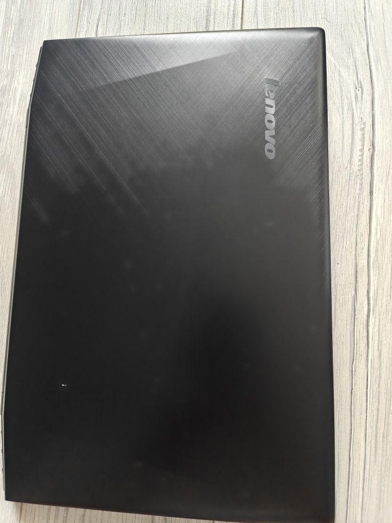 Lenovo y50-70 i7/16 GB/1TB SSD